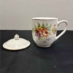 Sandler White Porcelain Mug with Lid